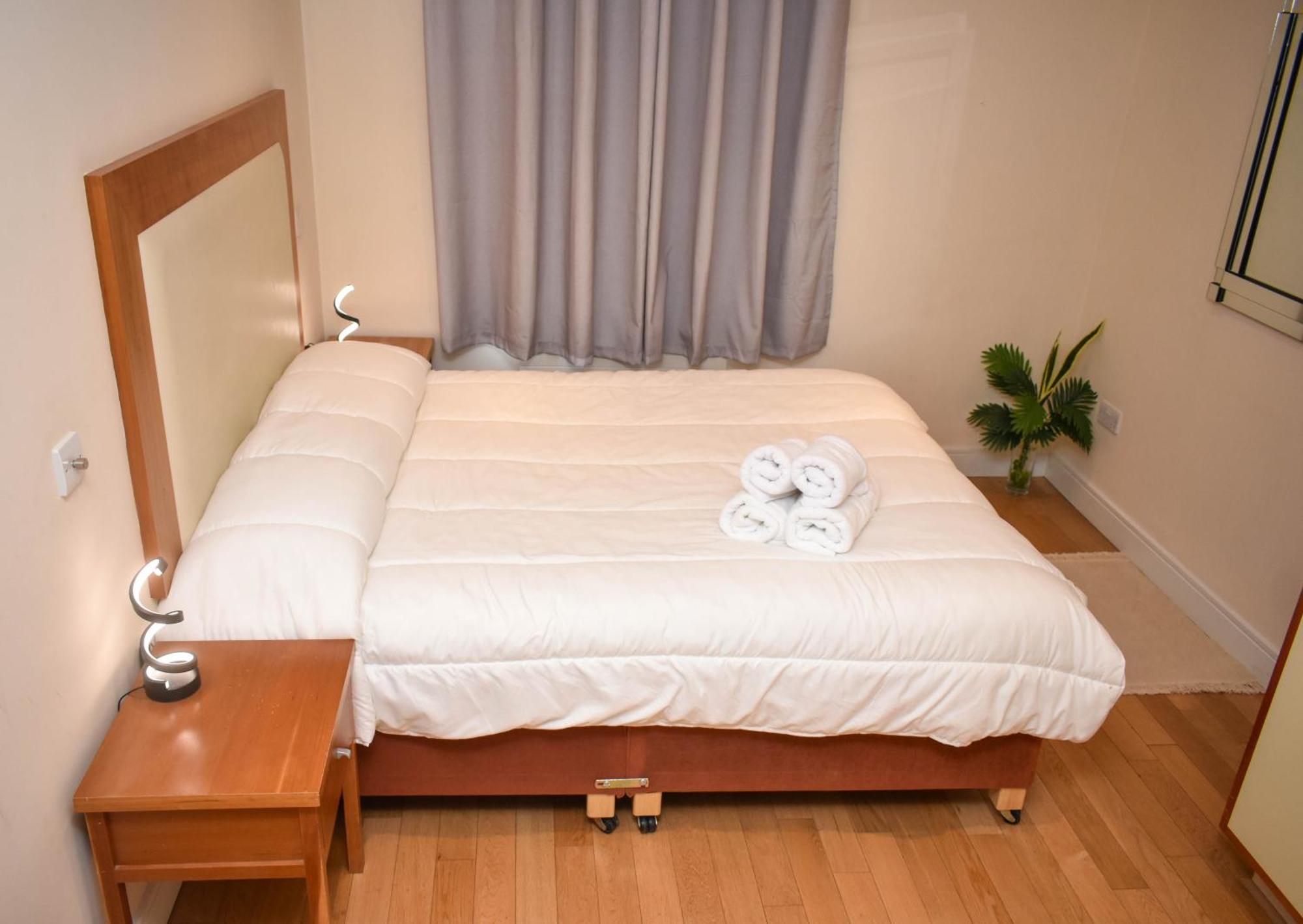 Black Or White En Appartement Dublin